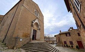 Cozy Apartment In Monticchiello With Wi-Fi